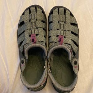 Oboz Campster slingback green sandals womens size 10